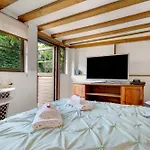 Preciosa Casa Con Jardín Privado