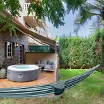 Preciosa Casa Con Jardín Privado