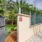 Preciosa Casa Con Jardín Privado Casa de Férias *