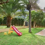 Holiday home Preciosa Casa Con Jardin Privado *