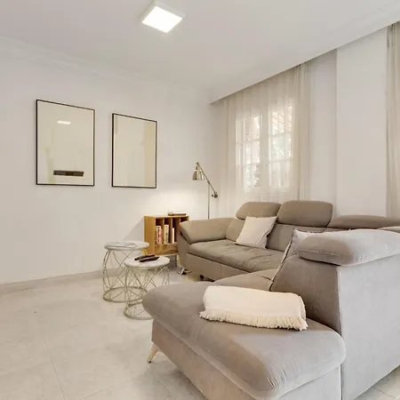 Preciosa Casa Con Jardín Privado